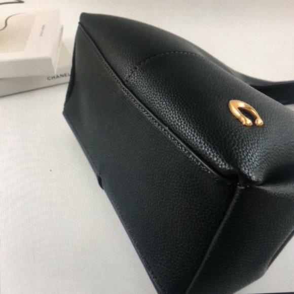 Coach Black Lana 23 BRAND NEW - Picture 6 of 8